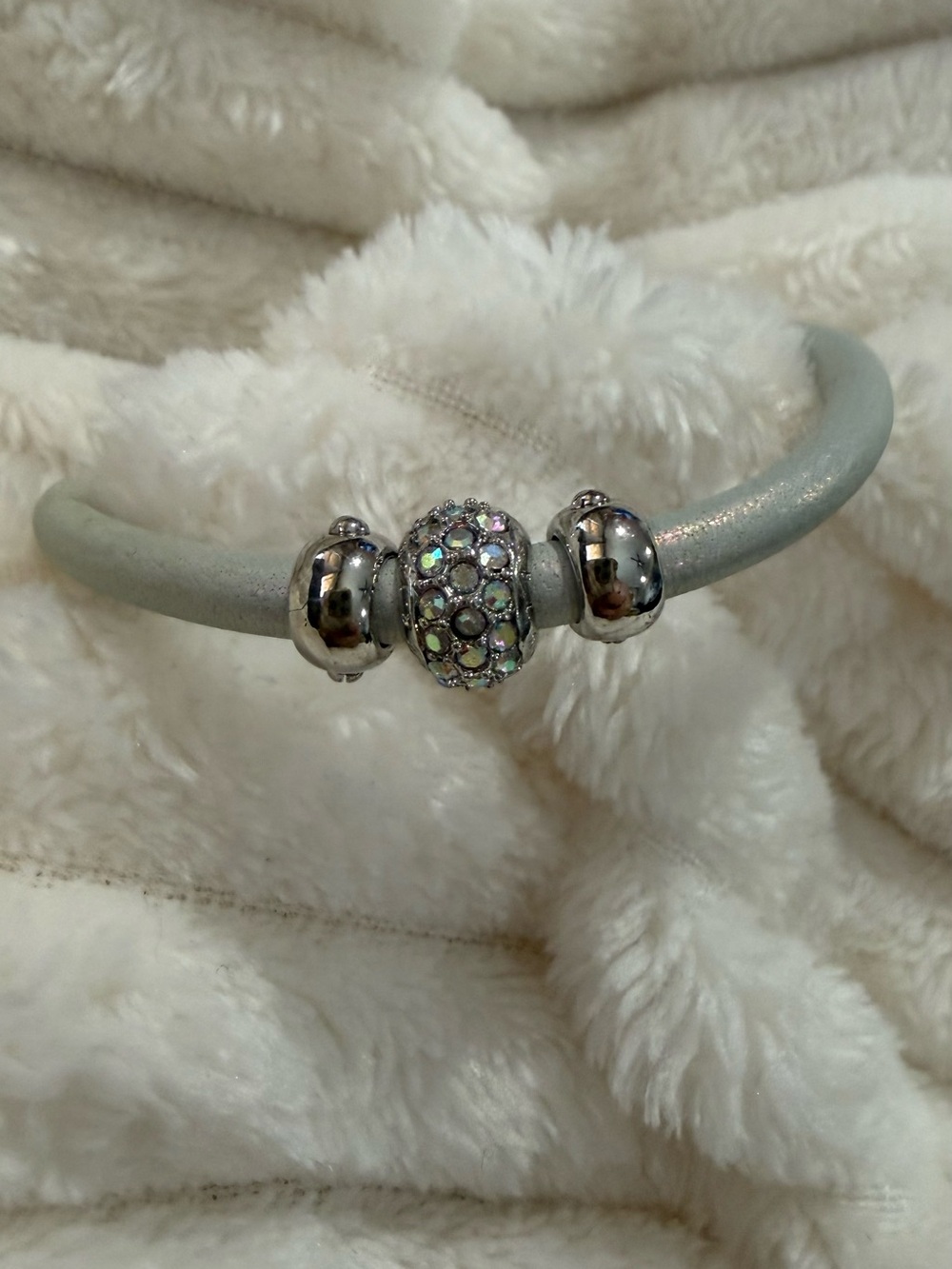 henri bendel Silver Gray Leather Bracelet with Crystal Pavé Bead